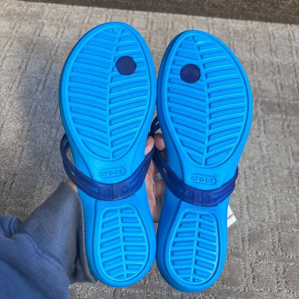 Crocs Isabella Flip Flop Womens 7 Blue Double Strap Thong Sandal Slip On Casual